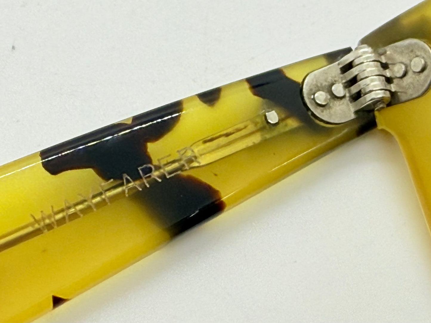 B&L Ray-Ban Wayfarer 5022 Honey Tortoise Sunglasses w/New Gradient Custom Lenses-USA