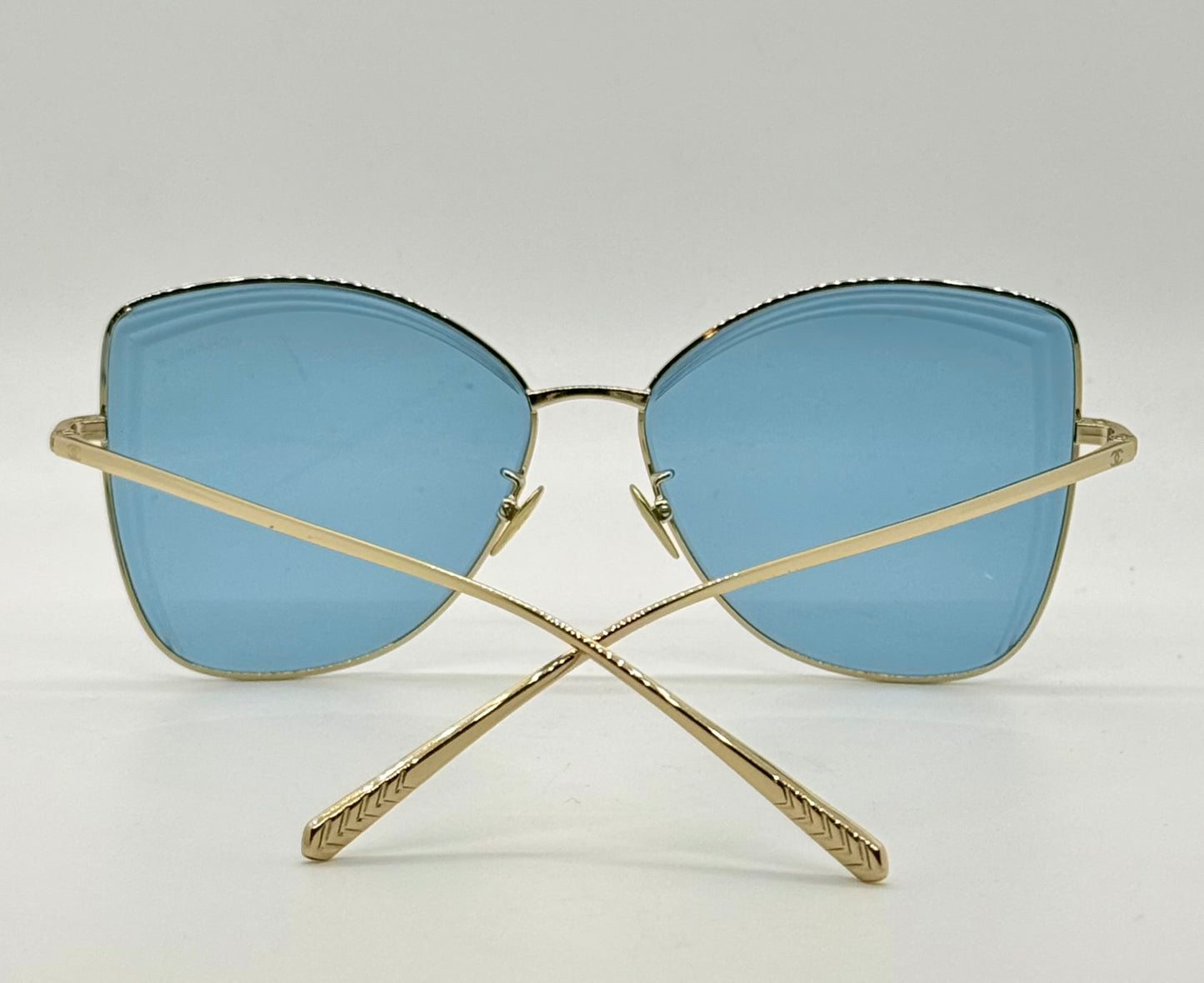 Chanel 4253 C.395/80-Y2K Vintage Gold Metal Sunglasses-UNWORN-w/Case