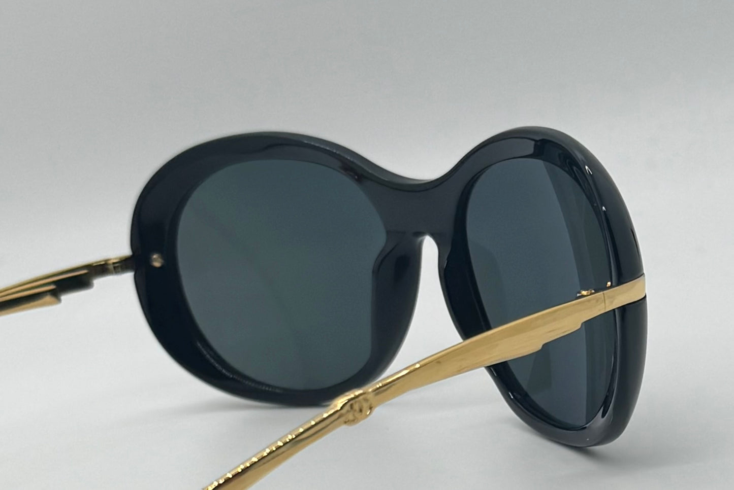 CHANEL 5152 Black & Gold Oval Sunglasses – Iconic CC Logo, Discontinued, Full Kit