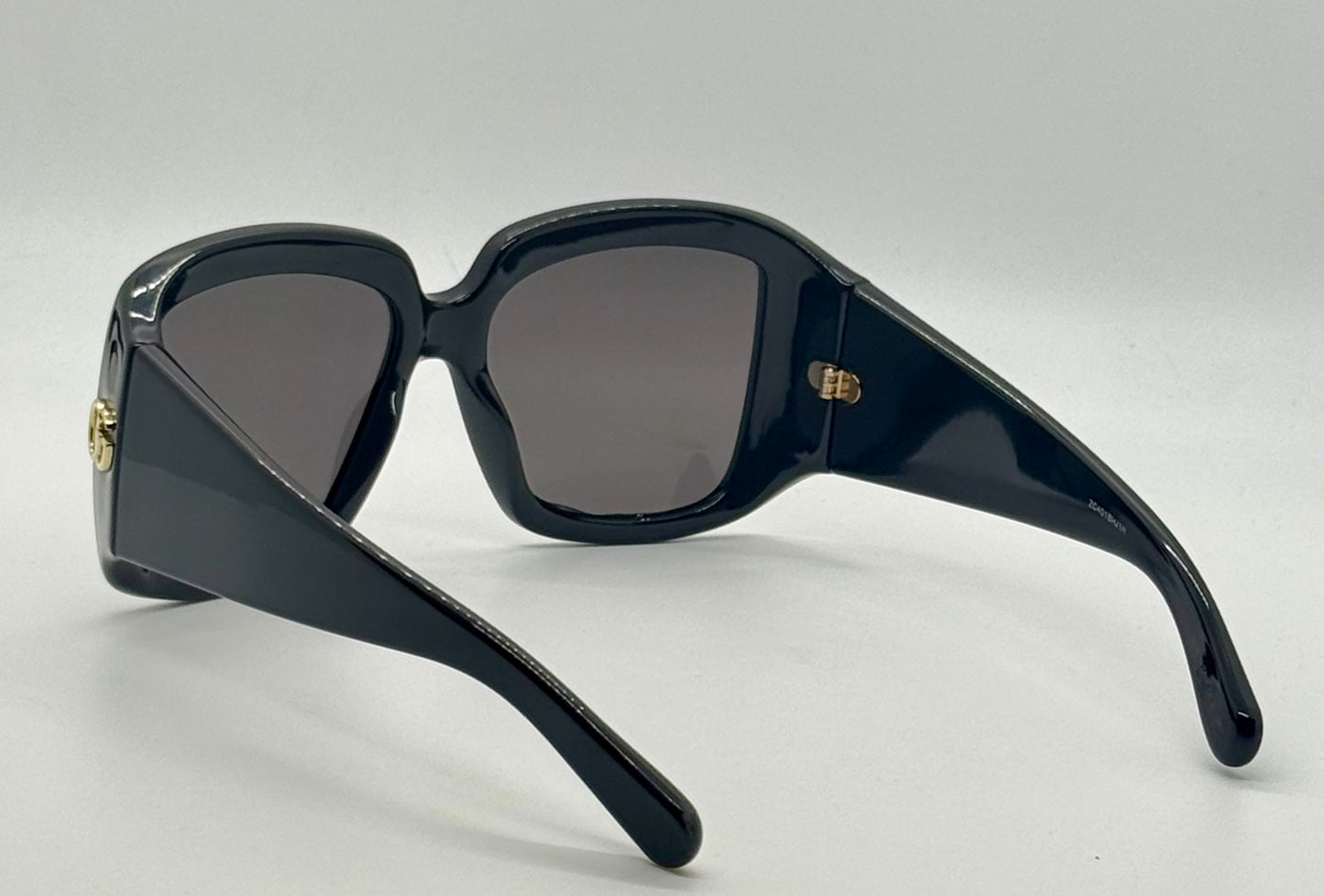 Gucci GG1402S 001 Oversized Sunglasses Unworn Deadstock Full Kit