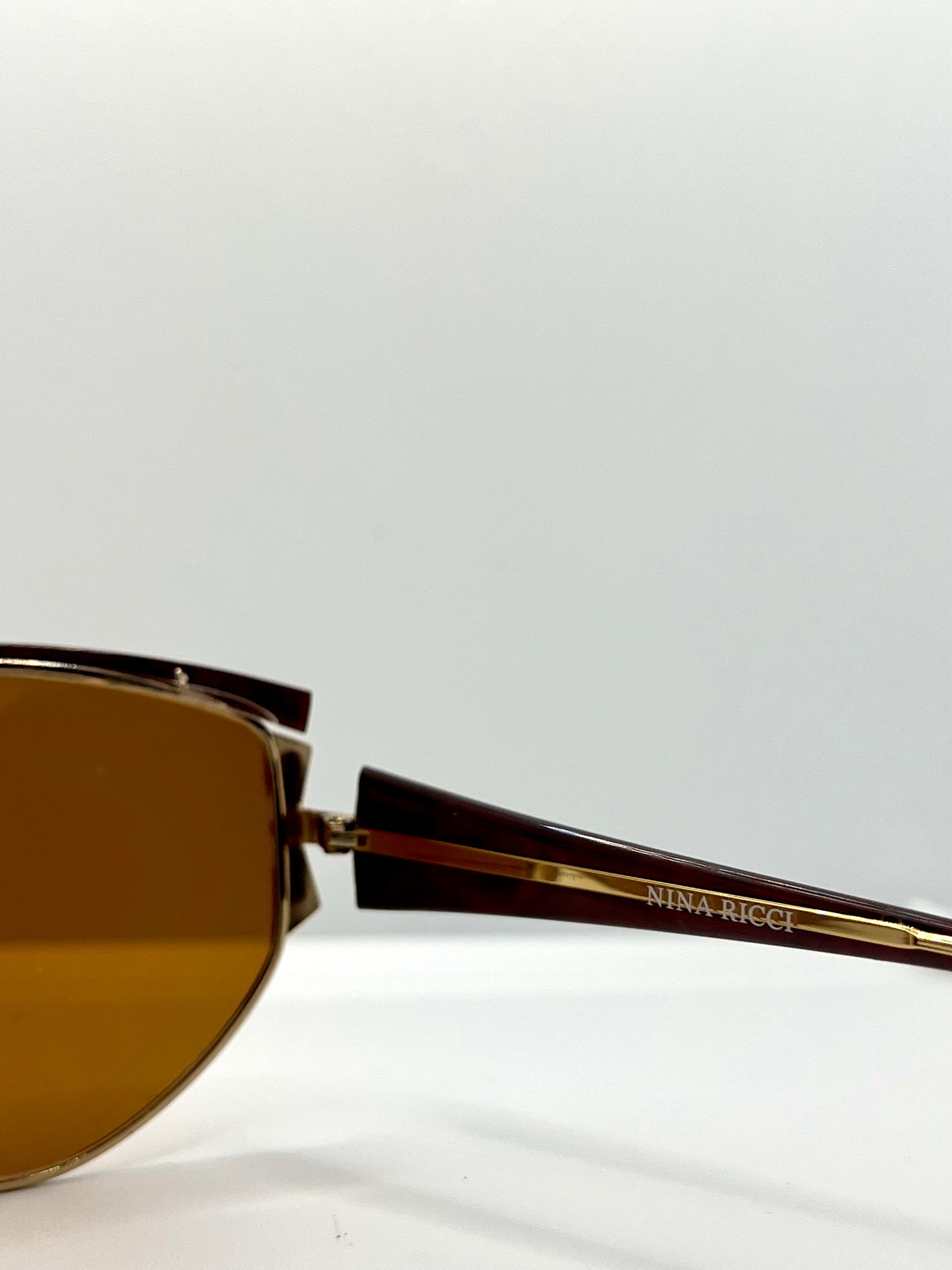 NINA RICCI NR3017 C.321 0166 Vintage Shield Sunglasses-Gold/Brown-Deadstock