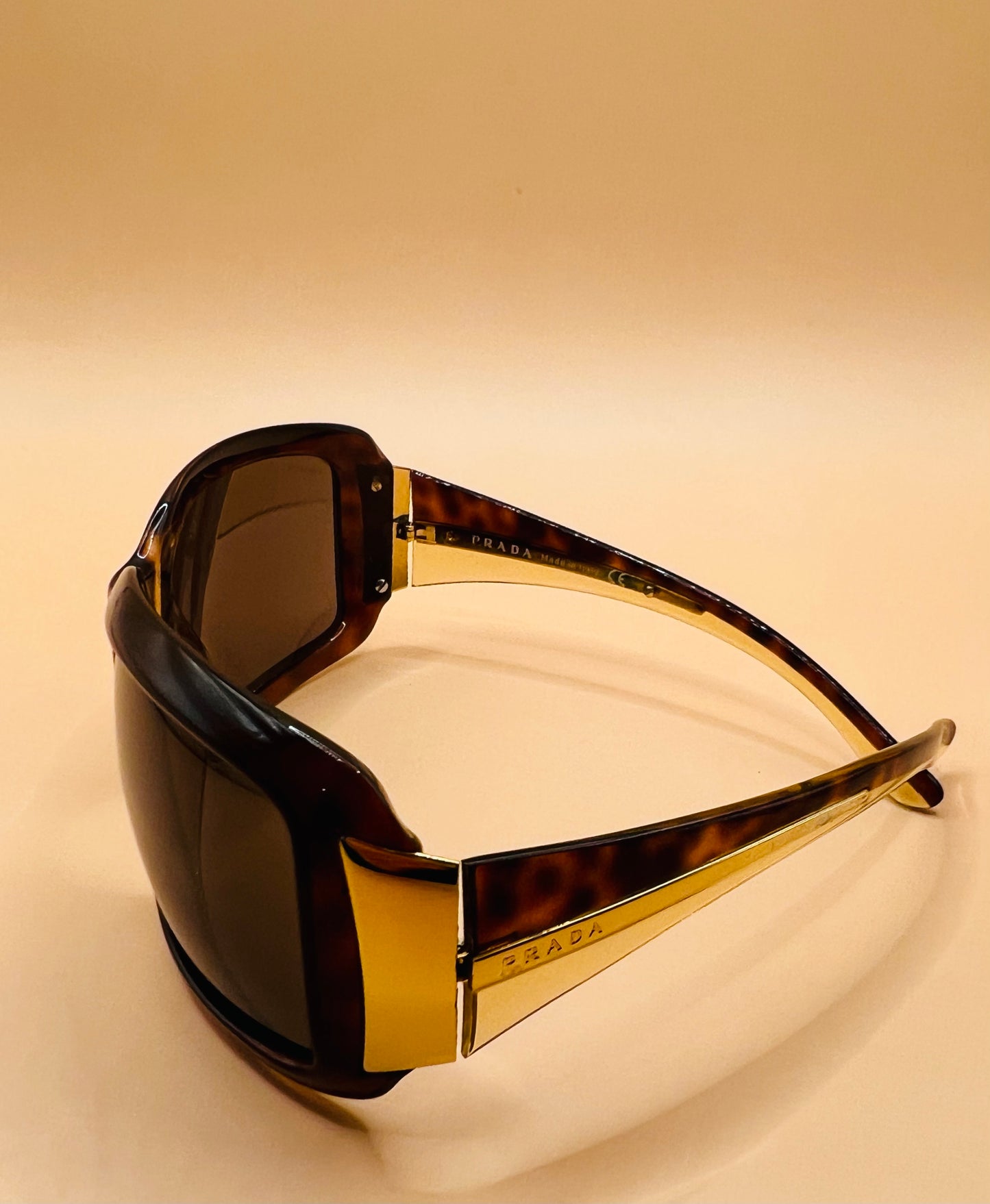 PRADA ITALY SPR 01H 61[]16 2AU-5G1 115 BROWN TONE SHINY TORTOISE WRAP SUNGLASSES-REFURBISHED