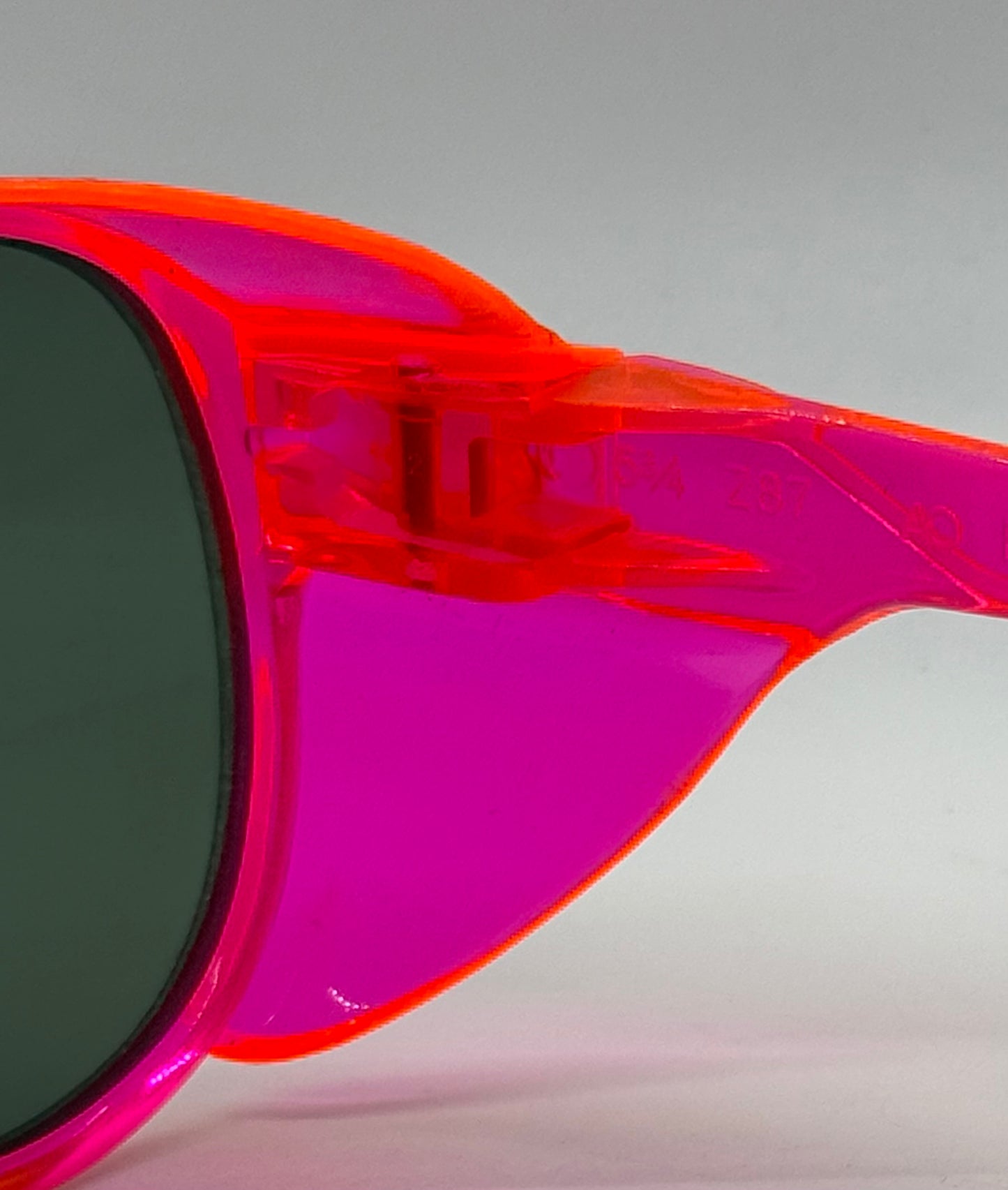 American Optical Aerosite AO-237 Neon Aviator Safety Sunge UNWORN - USA