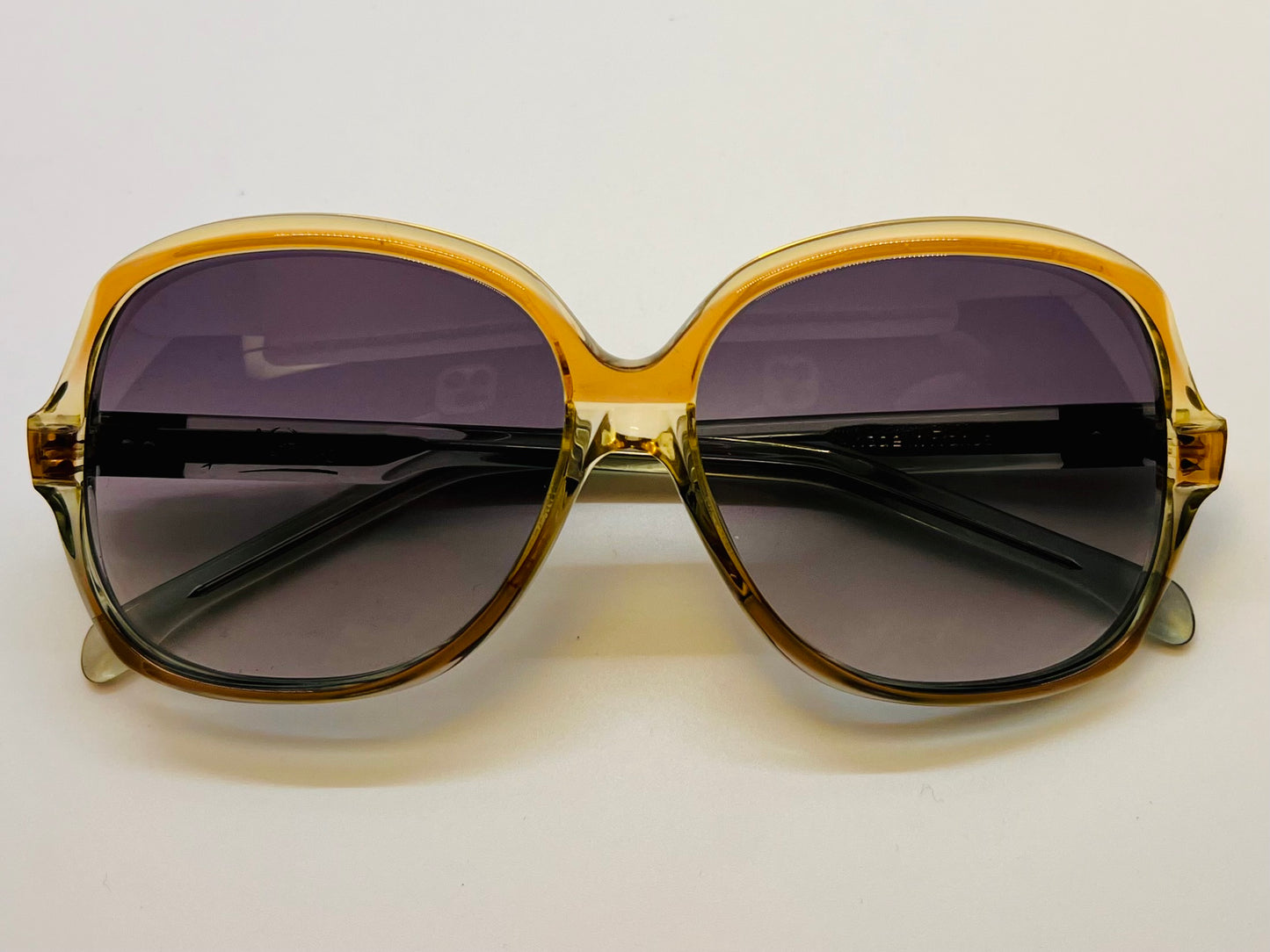 Vintage Emilio Pucci
Sunglasses-Amber Gold
Gradient Grey Lenses-NOS/UNWORN