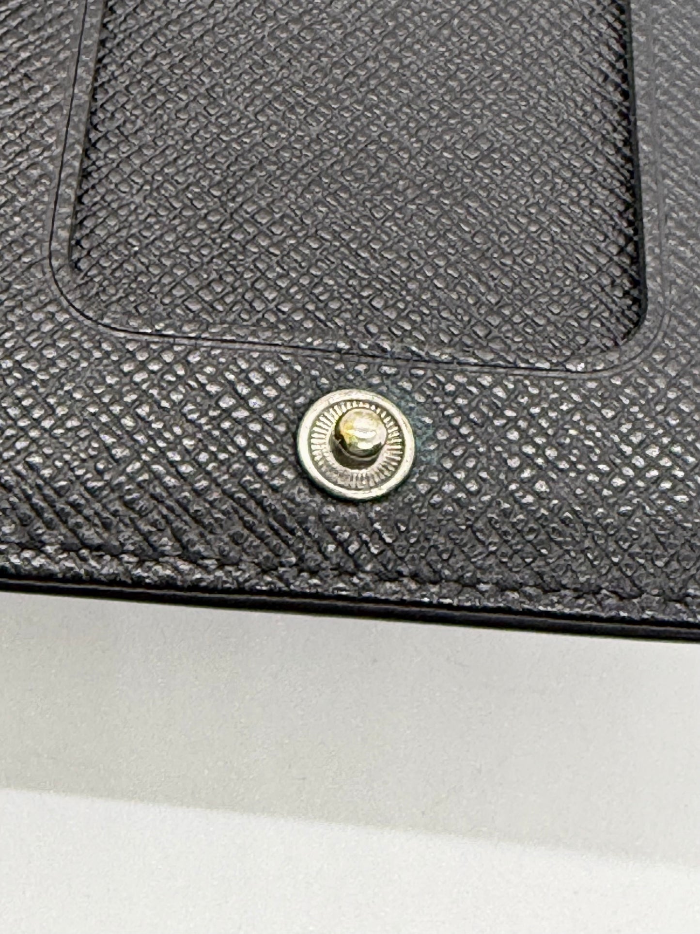 Louis Vuitton Epi Leather Card Holder with Lanyard – Black-Authentic