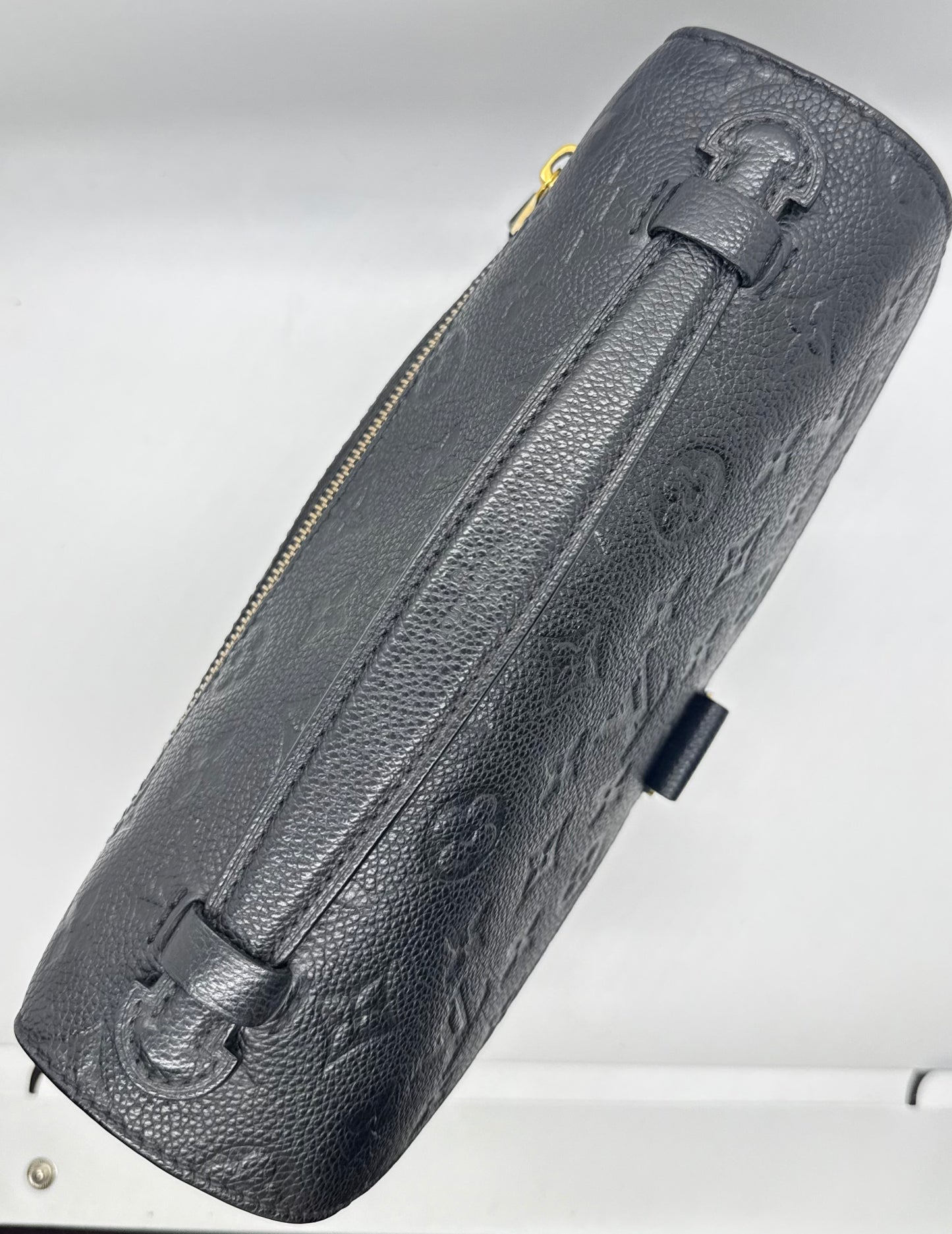 Louis Vuitton Pochette Metis Empreinte-Noir Black Leather Bag-Entrupy