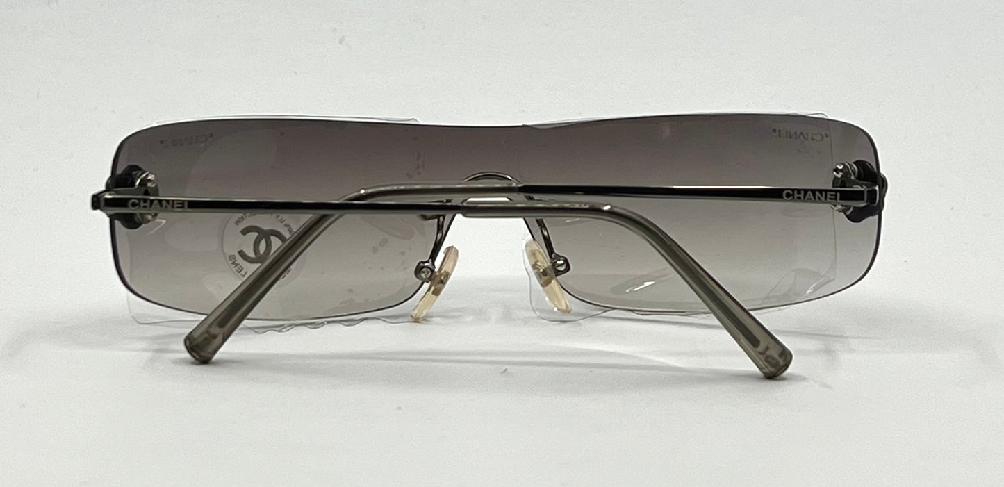 Chanel 4086 c.240/54 Shield Sunglasses Gunmetal Grey Gradient – Deadstock