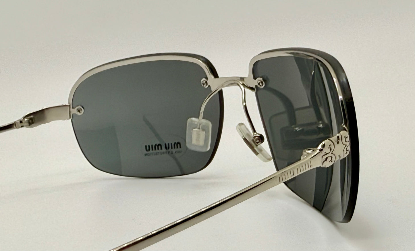 MIU MIU SMU57H Y2K Vintage Deadstock Rimless Shield Sunglasses-Full Kit