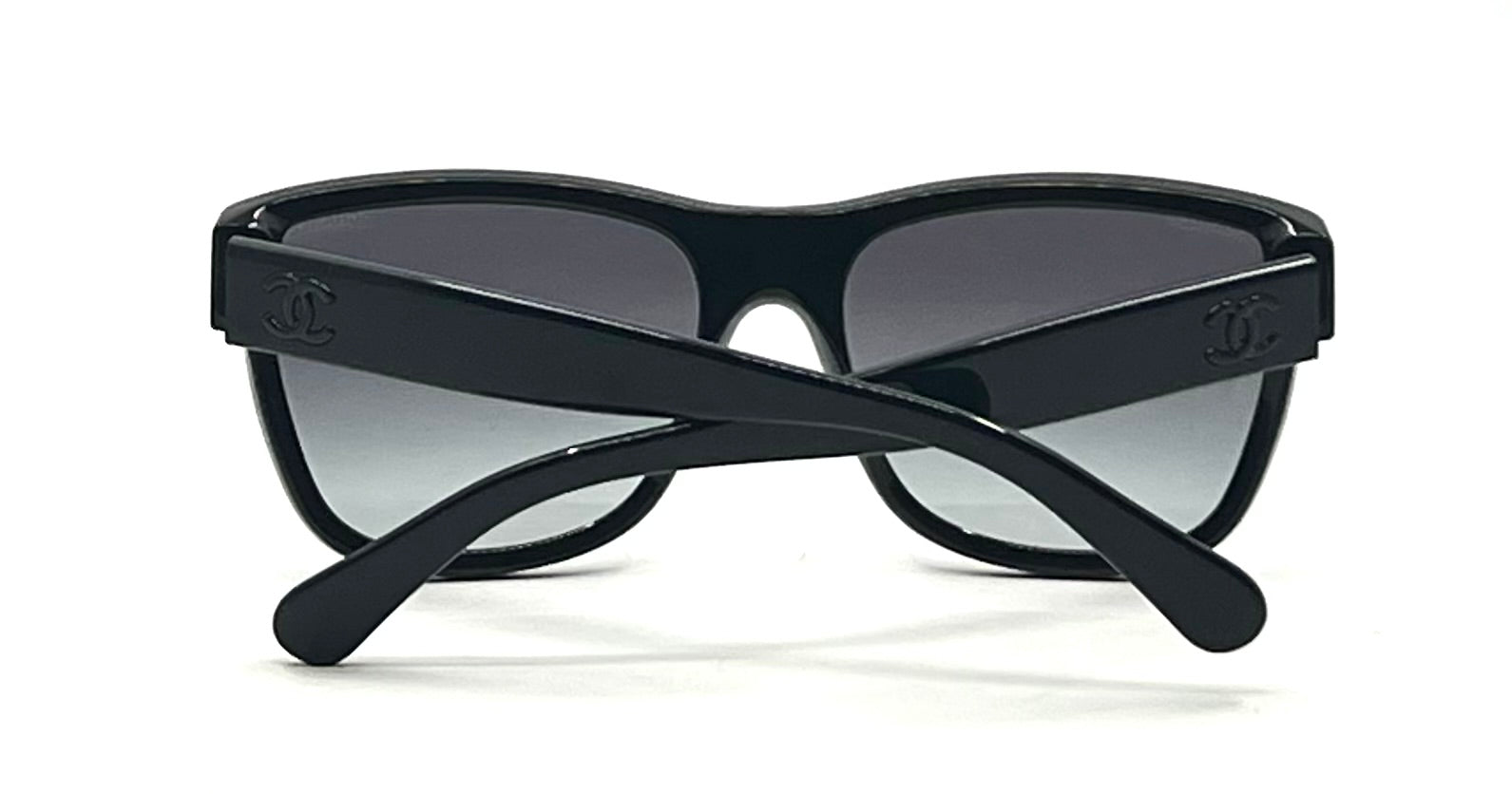 Chanel 5386 Black CC Logo Sunglasses 60-16 Italy Gradient Lens