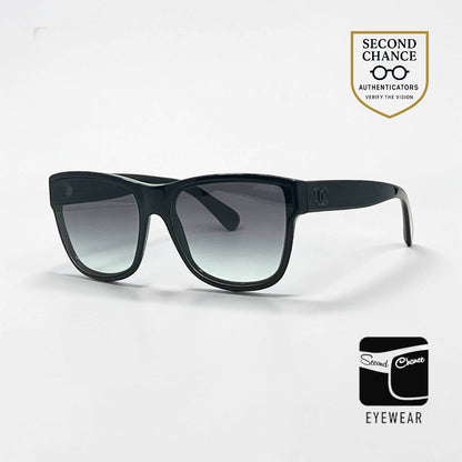 Chanel 5386 Black CC Logo Sunglasses 60-16 Italy Gradient Lens Unworn
