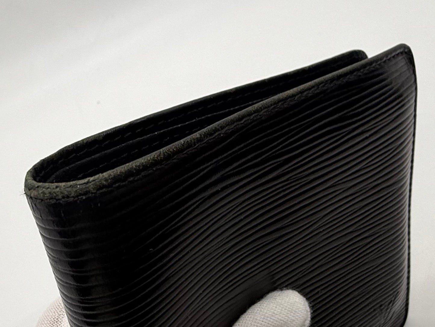 Louis Vuitton Epi Leather Bifold Wallet-Black Noir-LV Authentic
