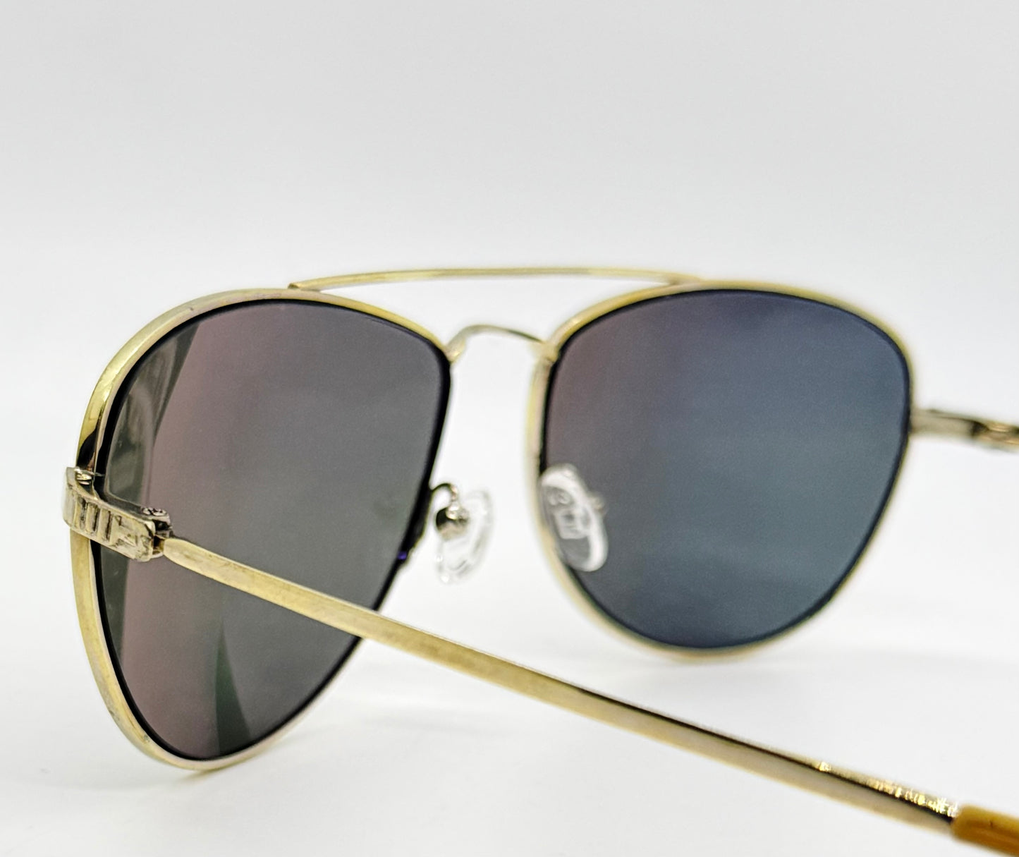 Mosley Tribes Aviatrix-Vintage Sunglasses-Gold Frame-Polarized Lenses-Full Kit