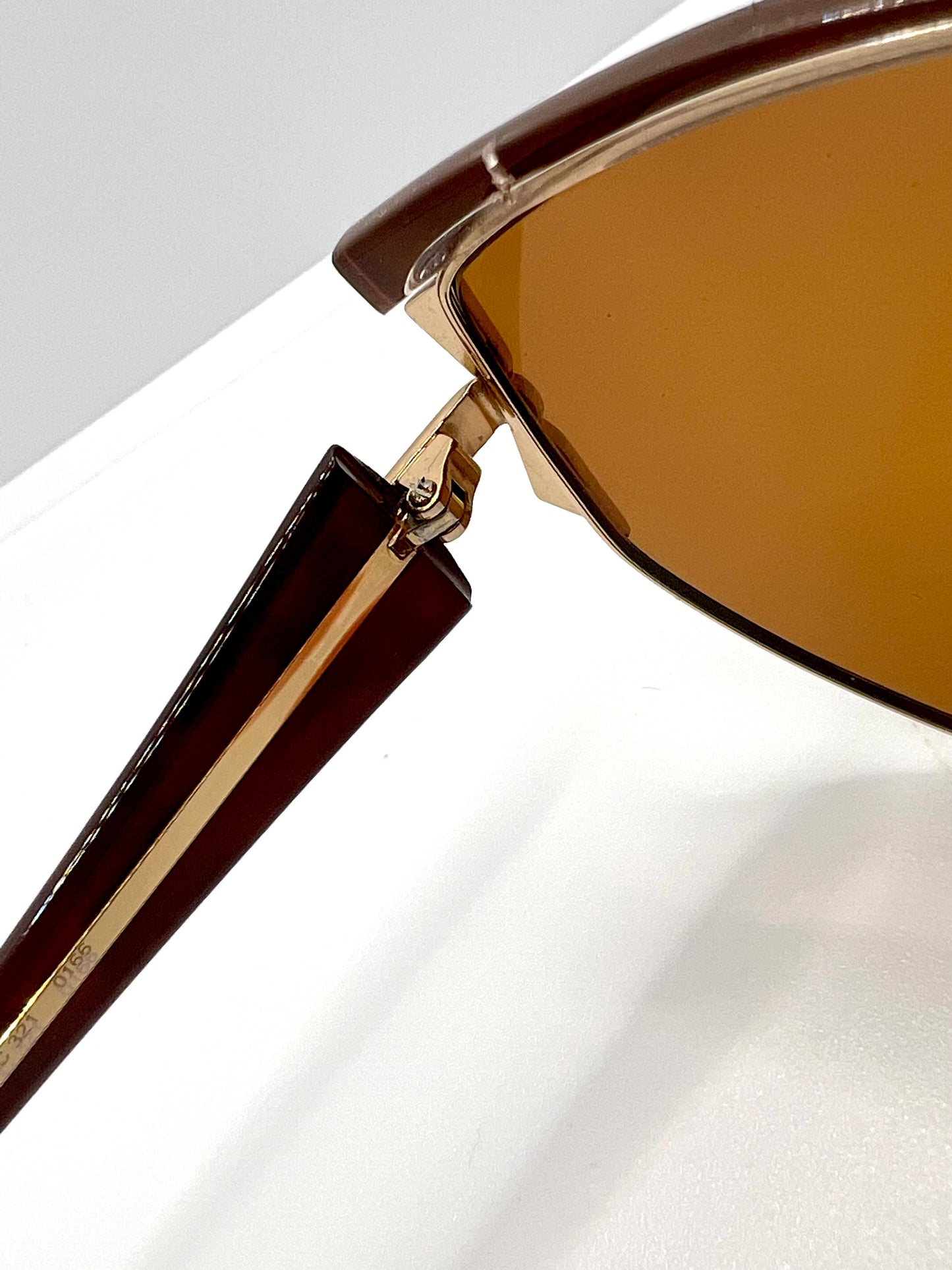 NINA RICCI NR3017 C.321 0166 Vintage Shield Sunglasses-Gold/Brown-Deadstock