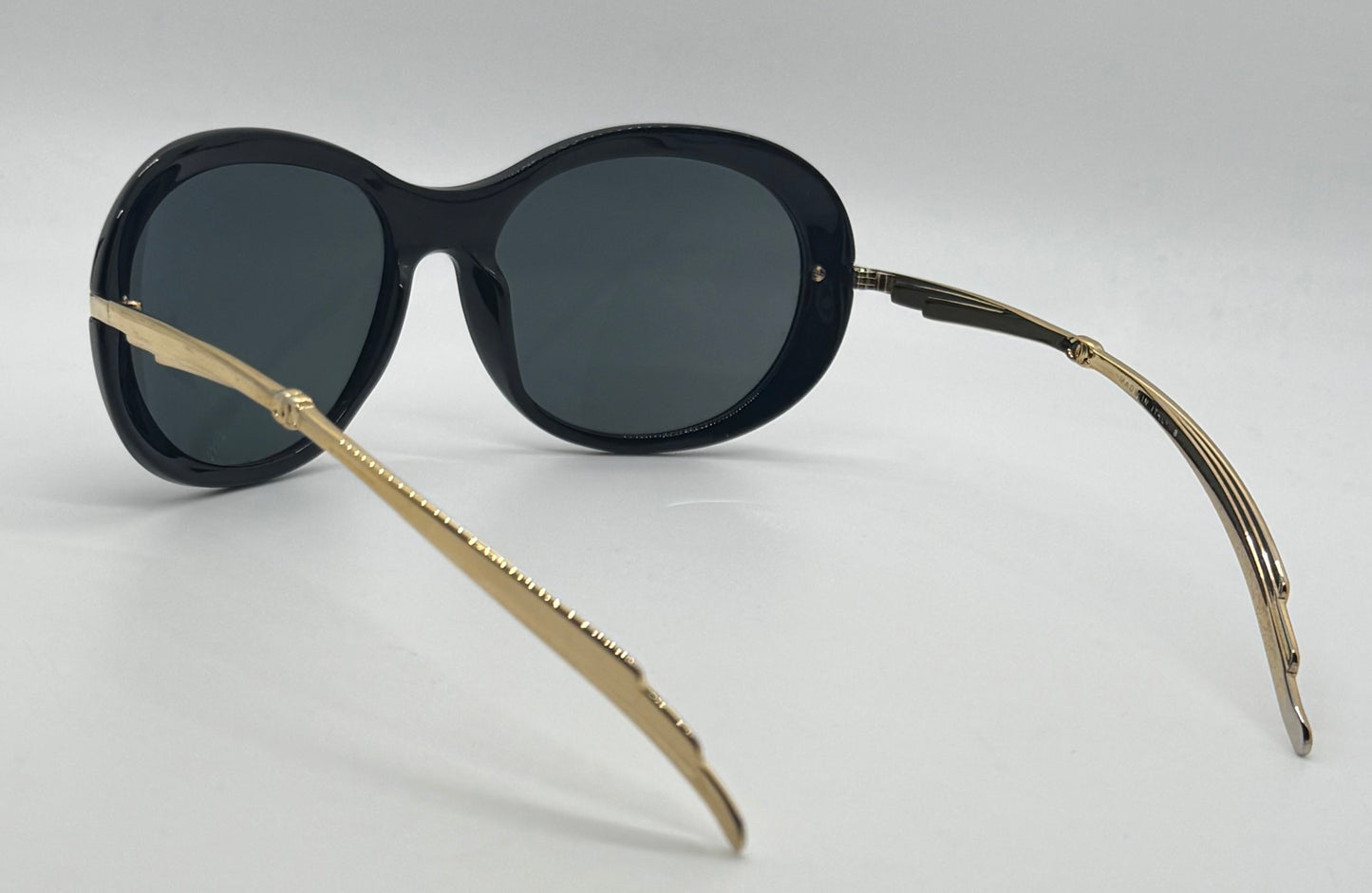 CHANEL 5152 Black & Gold Oval Sunglasses – Iconic CC Logo, Discontinued, Full Kit