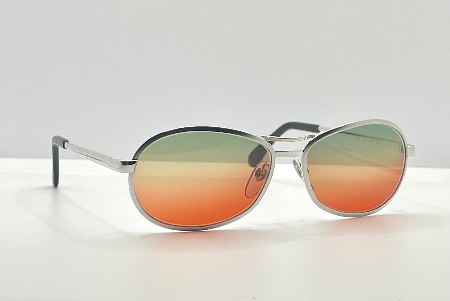 NOS SUZY GILT Vintage Silver Aviator Sunglasses w/New, Custom Sunset Fade Gradient Lenses