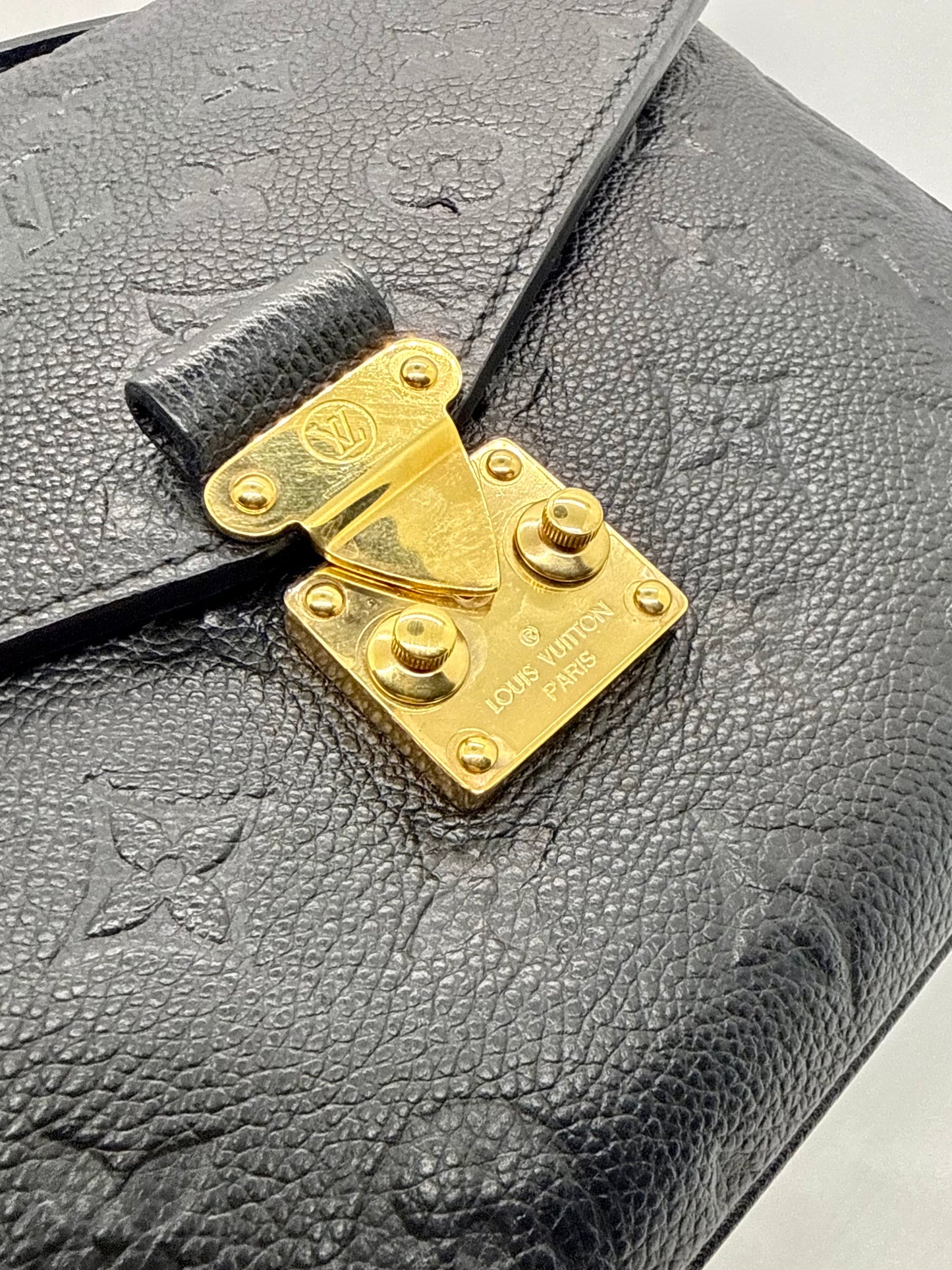 Louis Vuitton Pochette Metis Empreinte-Noir Black Leather Bag-Entrupy
