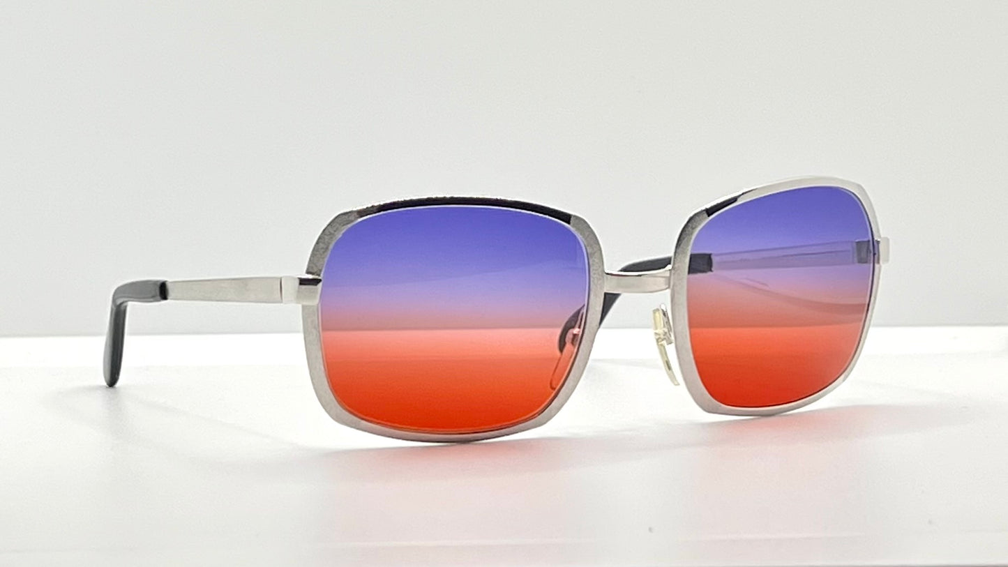 NEOSTYLE Boutique 304 VINTAGE Sunglasses w/New, Custom “Solar Fade” Lenses-Deadstock-Germany