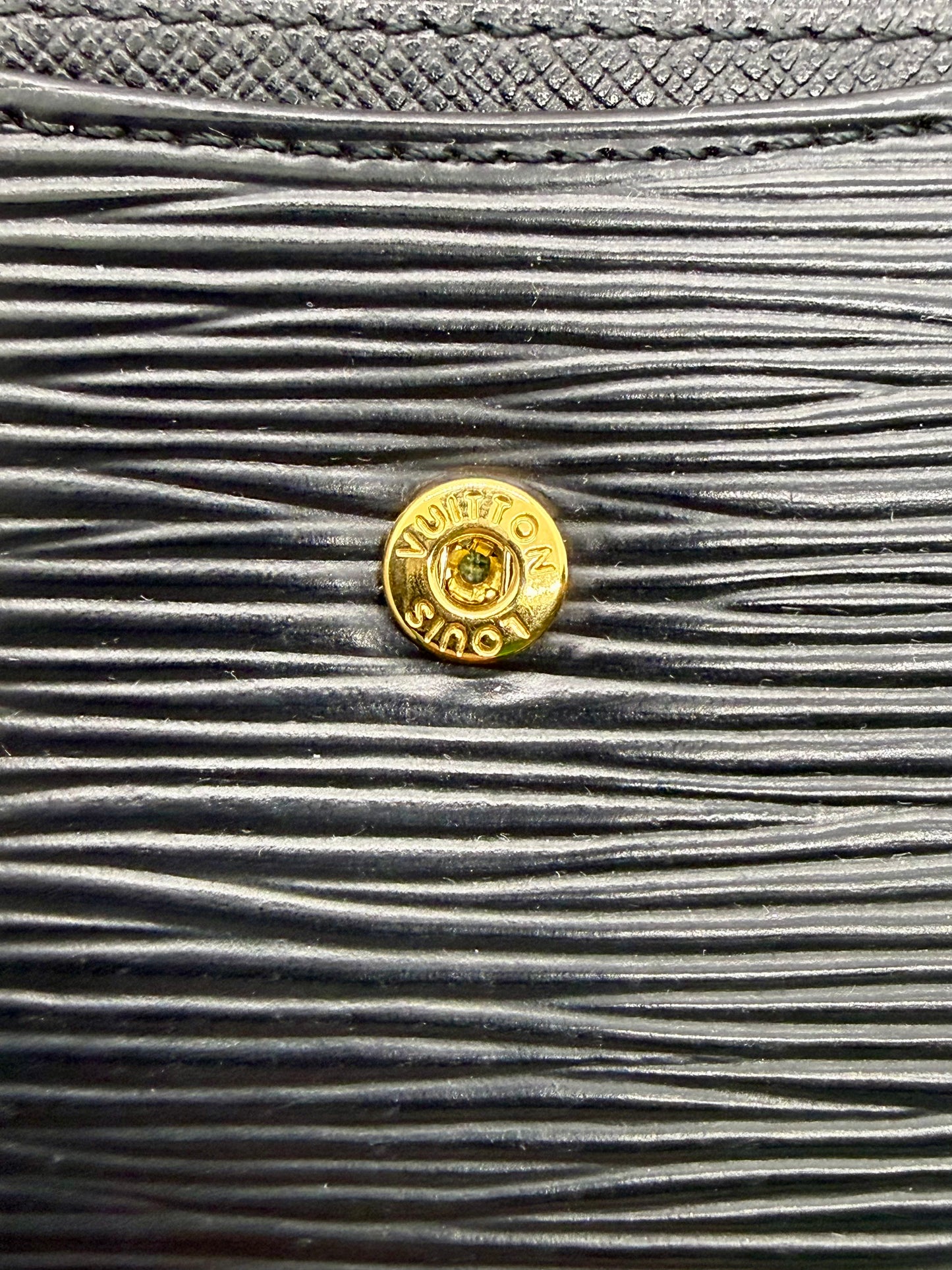 Louis Vuitton VINTAGE Epi Leather Compact Wallet Black-Authentic
