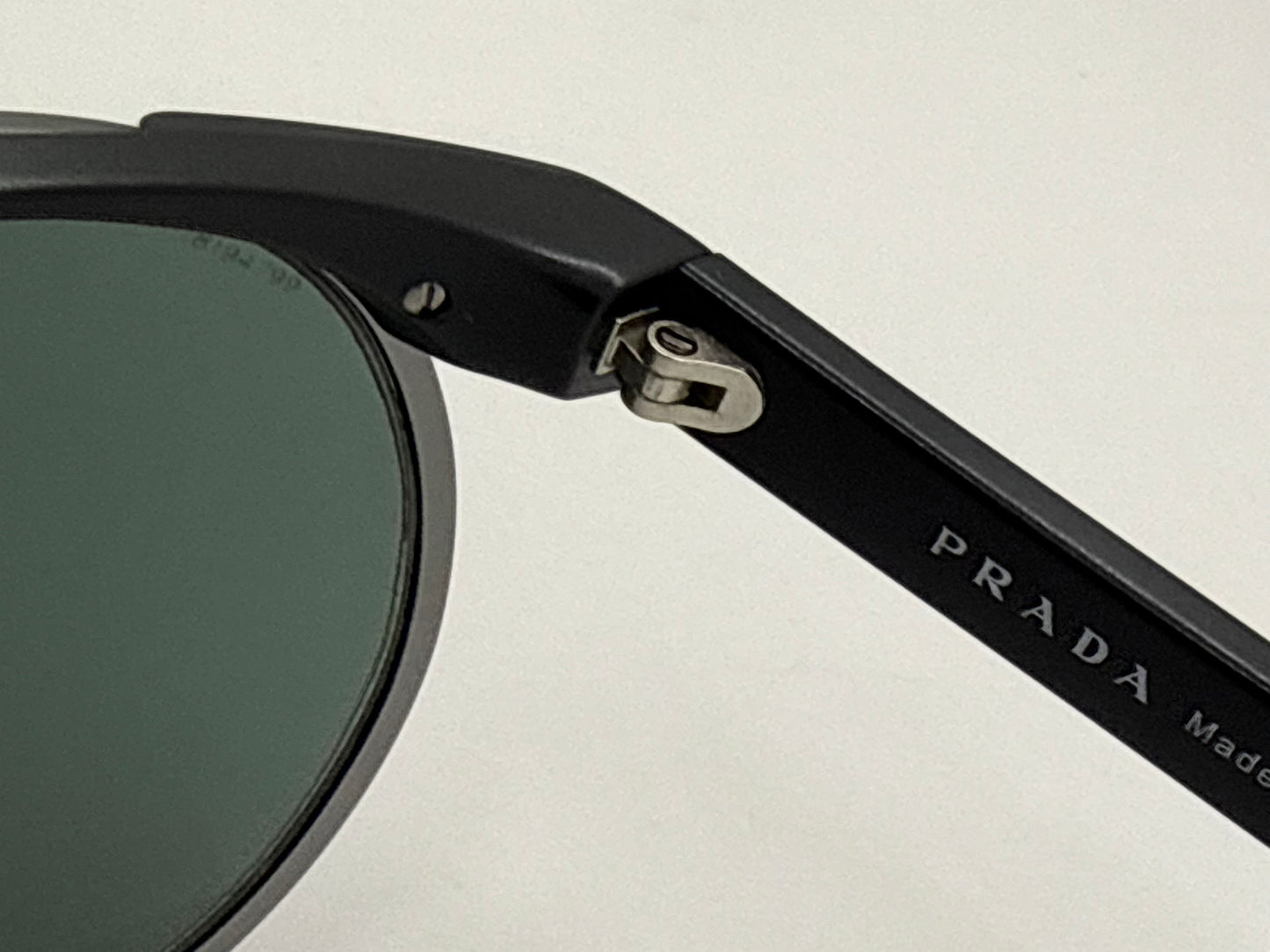 Prada SPR23P Sunglasses Deadstock Unworn Full Kit Made Italy Navigator