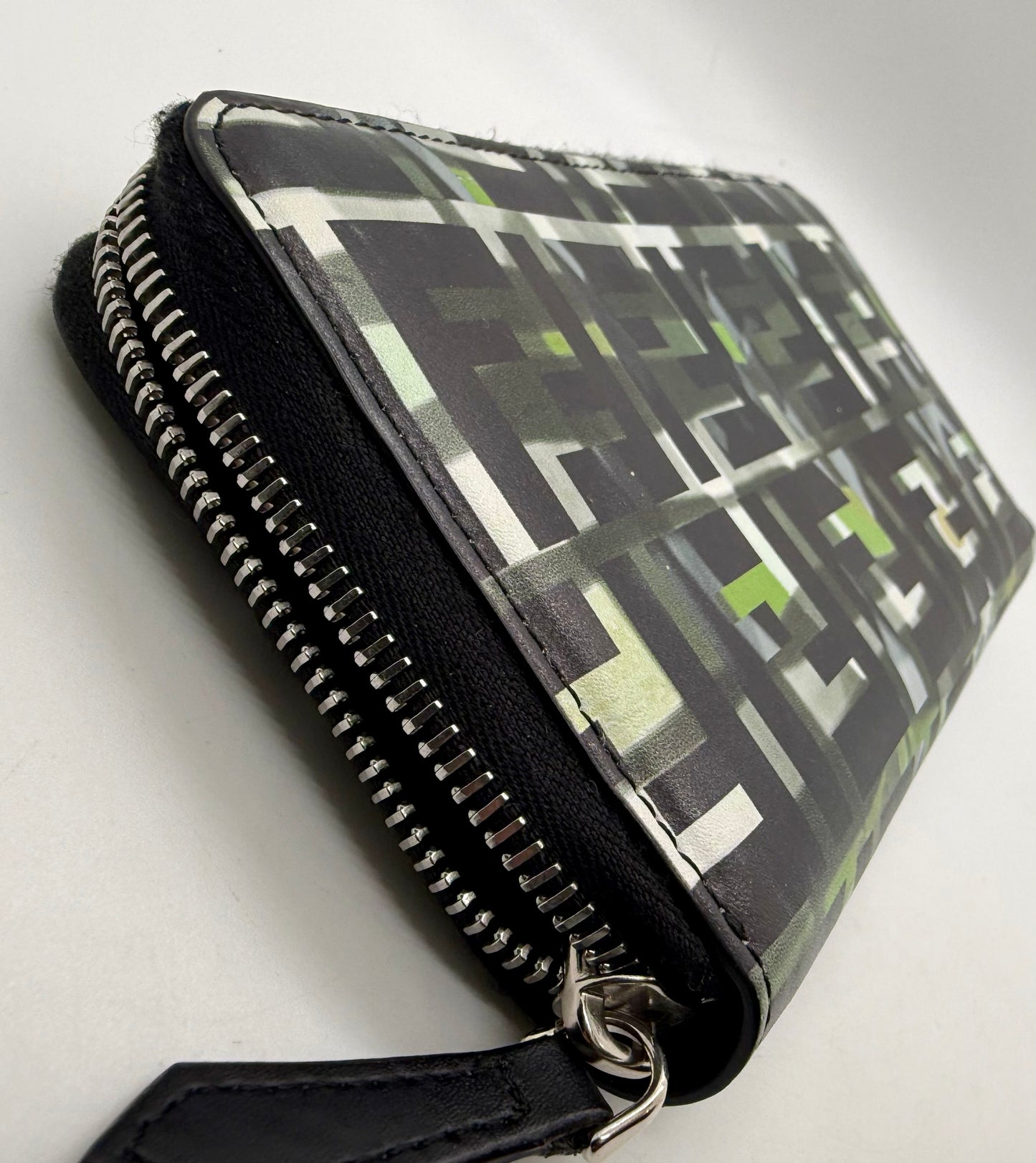 FENDI FF LOGO CAMO ZIP-AROUND WALLET / LONG CLUTCH – NEW / UNUSED