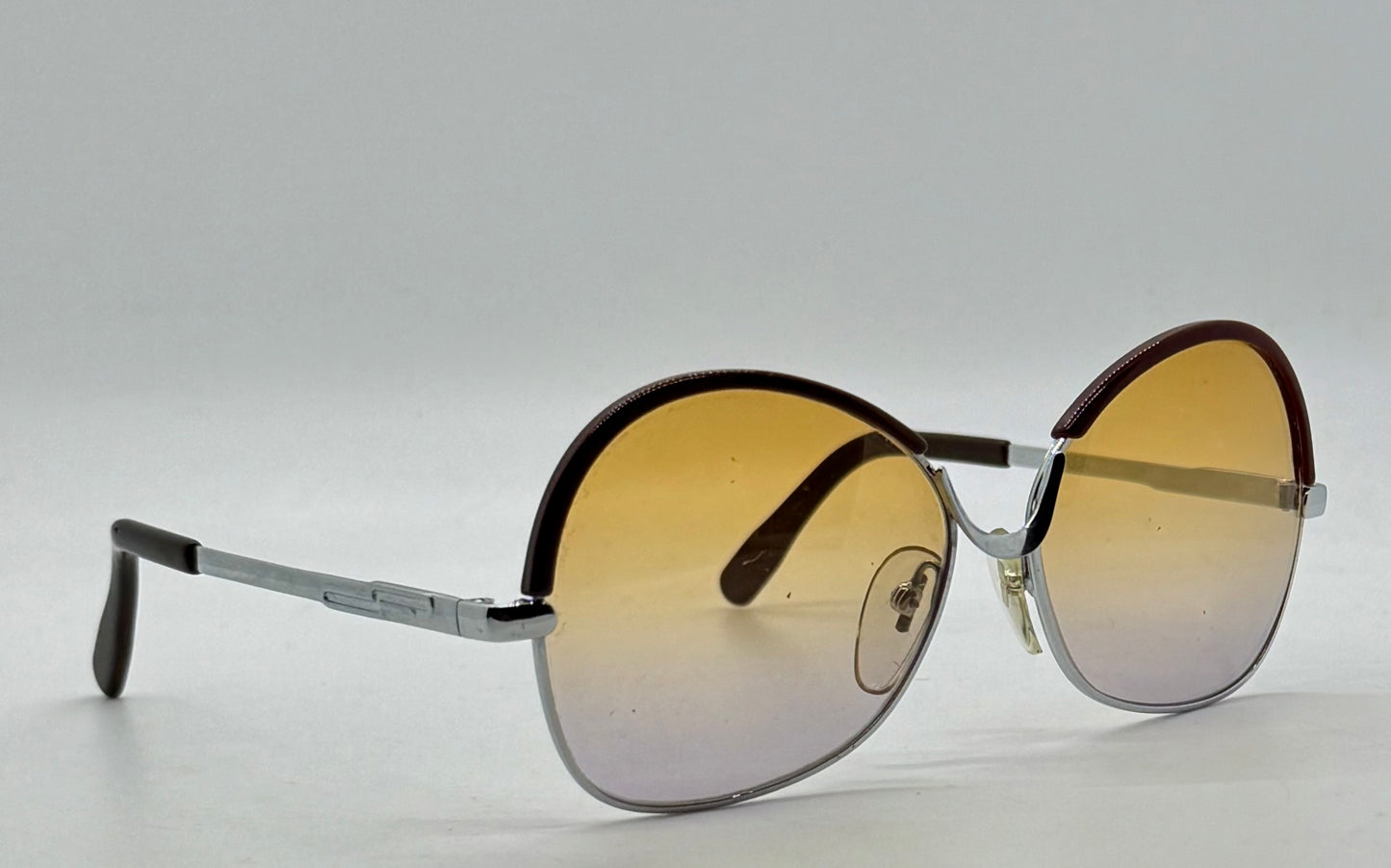 SILHOUETTE 460 Vintage Sunglasses – Deadstock Frame w/New Custom Gradient Lenses