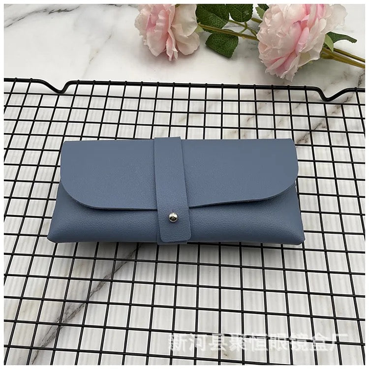 SOFT, SLIM LUXURY EYEWEAR CASE.  IDEAL FOR MEN OR WOMEN