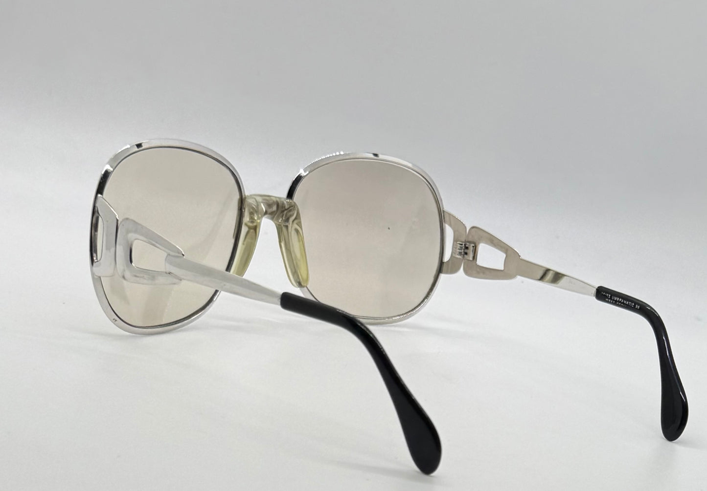 Zeiss UmbraMatic 36 Vintage Precision Shooter Sunglasses-Photochromic Glass Lenses-Unworn-Italy