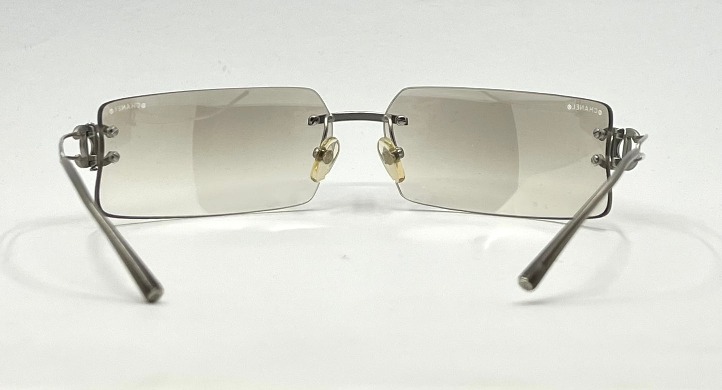 CHANEL 4051B 103/61 Rimless Crystal CC Logo Sunglasses-Y2K Deadstock-Italy