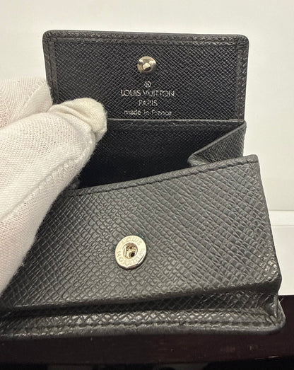 Louis Vuitton Taiga Coin Purse Black Snap VINTAGE Wallet-France