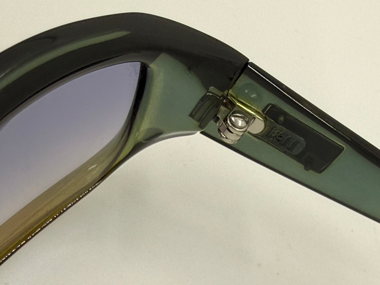 Gucci GG2458/S C6H Y2K Vintage Sunglasses-Olive Gradient Lens-Italy-Rare