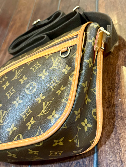Louis Vuitton Monogram Reporter PM Crossbody Bag – Authentic 2009