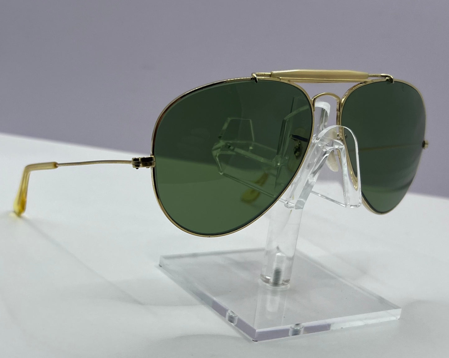 Vintage B&L RayBan Aviator Sunglasses w/Case-B&L Green Tempered Glass Lenses-USA