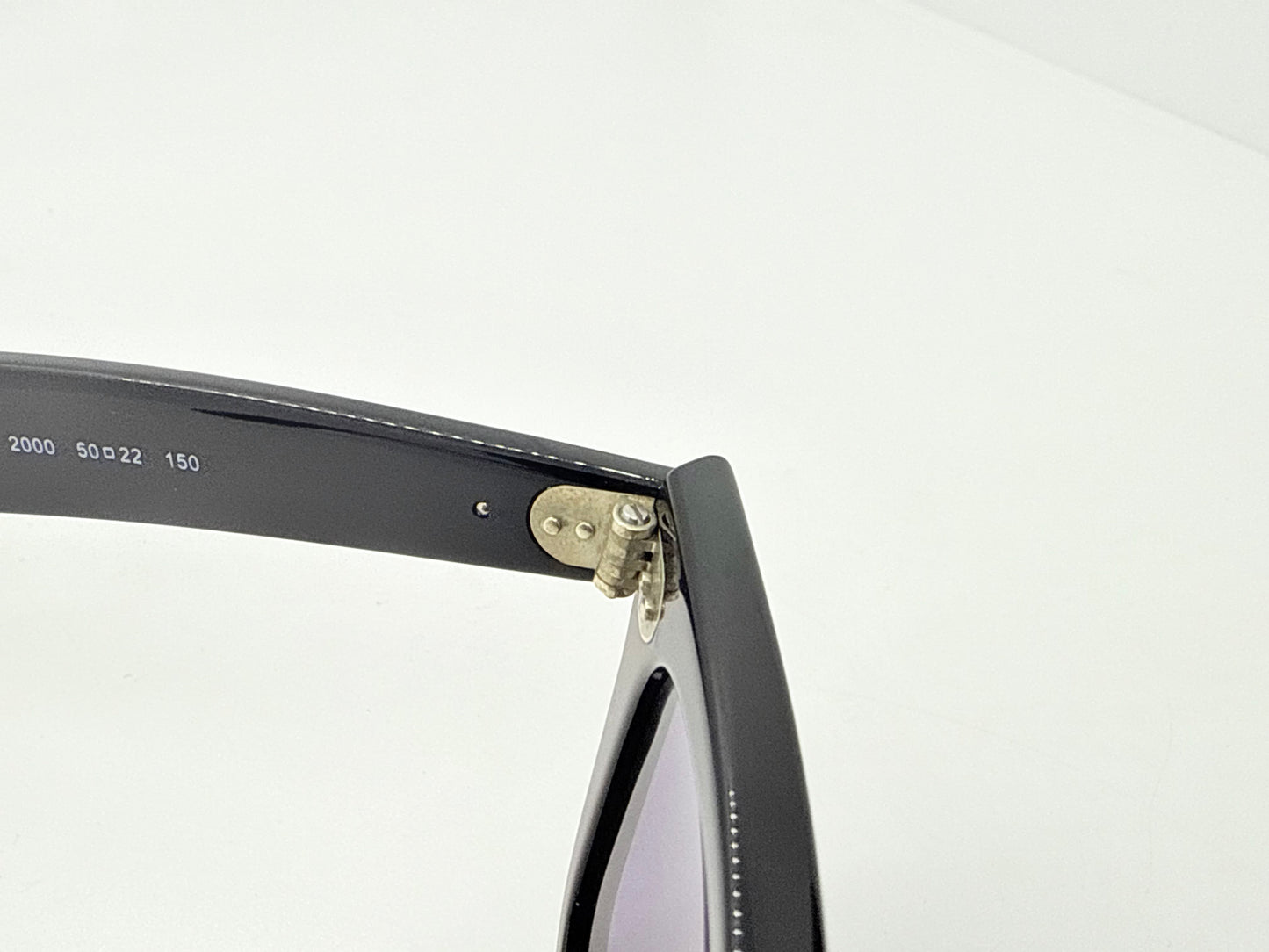 Ray-Ban RB5121 2000 Wayfarer Black w/ New Light Purple Custom Lenses–Full Kit
