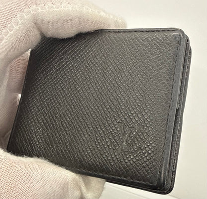 Louis Vuitton Taiga Coin Purse Black Snap VINTAGE Wallet-France