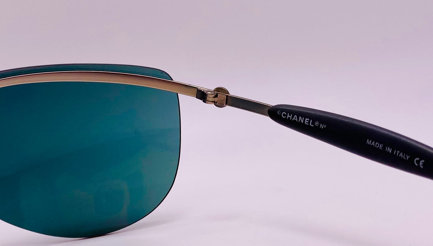 Vintage Chanel 4010 c.123/71 Women’s Wrap Shield Sunglasses-Full Kit