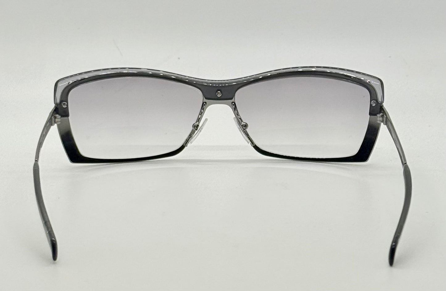 Deadstock Y2K Gucci GG 2688/S Sunglasses – Full Kit – Grey Gradient Lenses