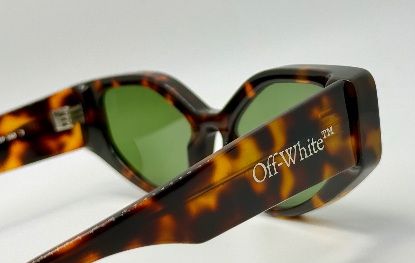 Brand New Off-White™ OERI063 6055 Sunglasses – Tortoise Frame with Green Lenses