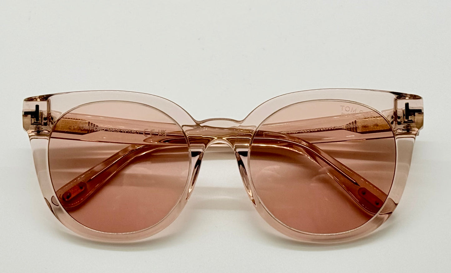 Brand New Tom Ford Moira TF1103 72S Sunglasses – Light Pink Frame with Photochromic Lenses, Full Kit