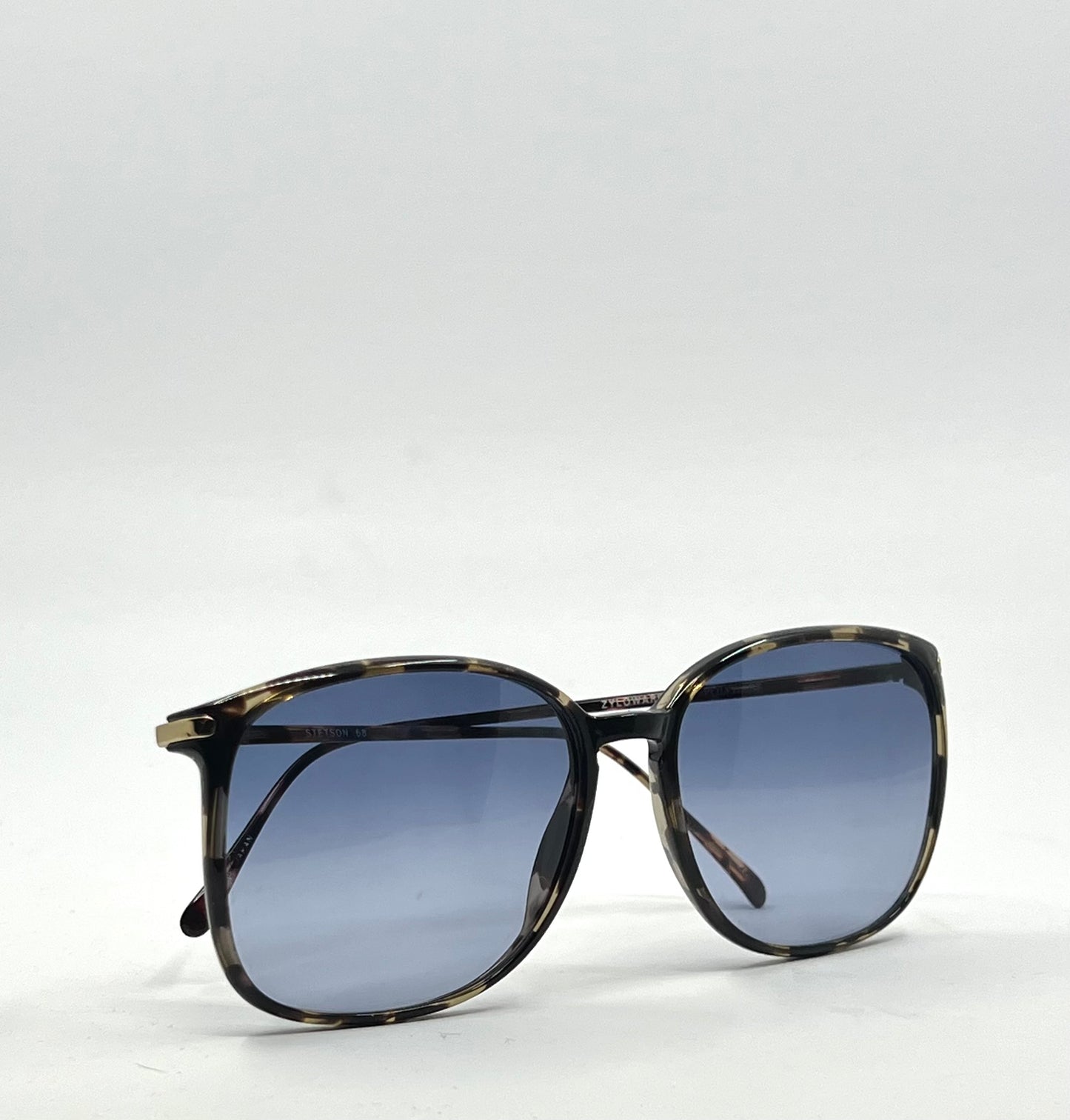Stetson Zyloware 016 Polyware Vintage Sunglasses w/New Gradient Blue Custom Tinted Lenses