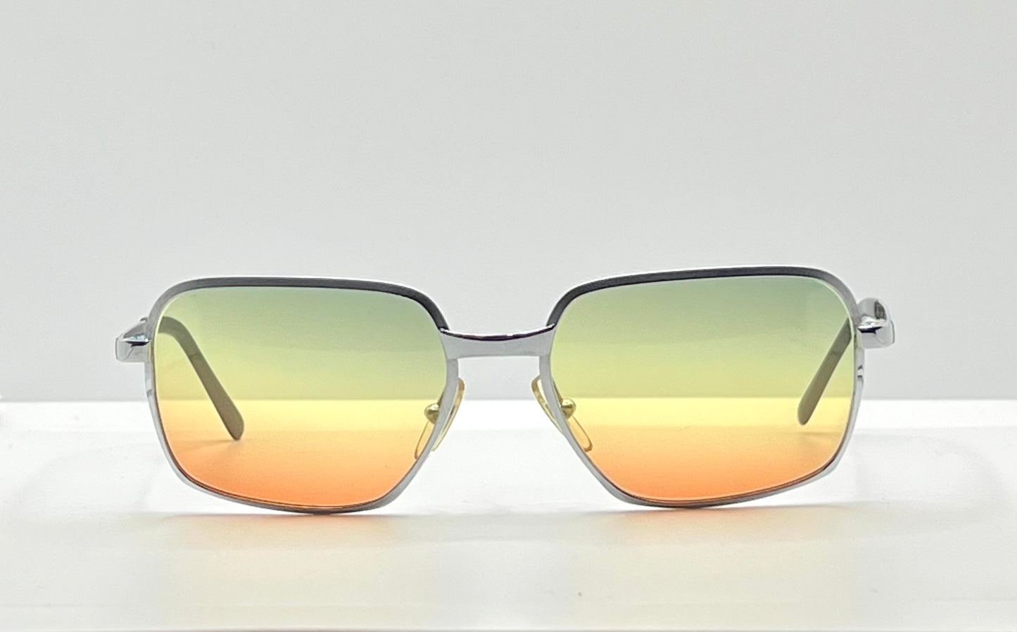 FAIRFIELD FO66-Vintage Sunglasses-Chrome Frame w/New, Custom Tri-Gradient Lenses-Deadstock-France 66mm