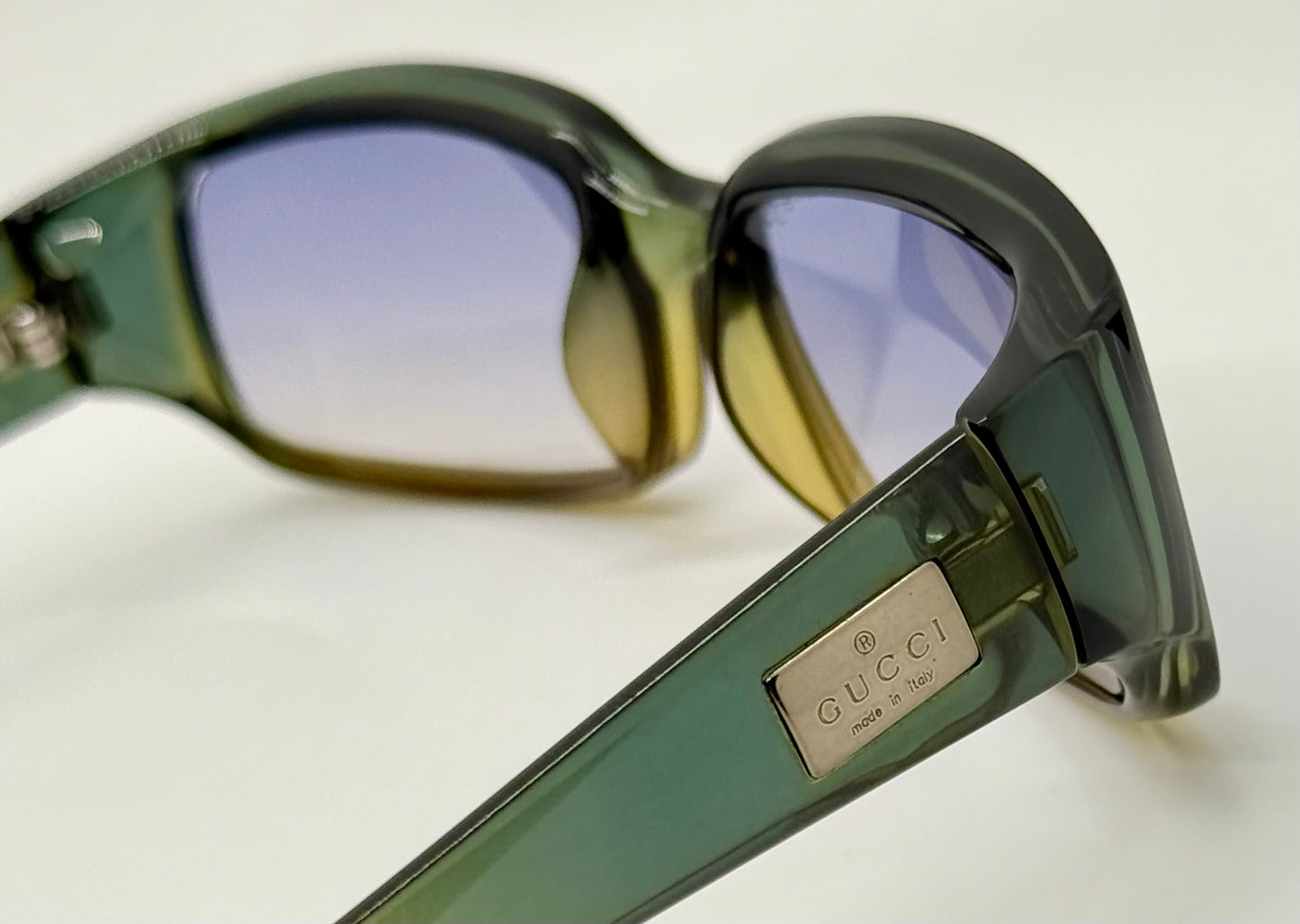 Gucci GG2458/S C6H Y2K Vintage Sunglasses-Olive Gradient Lens-Italy-Rare