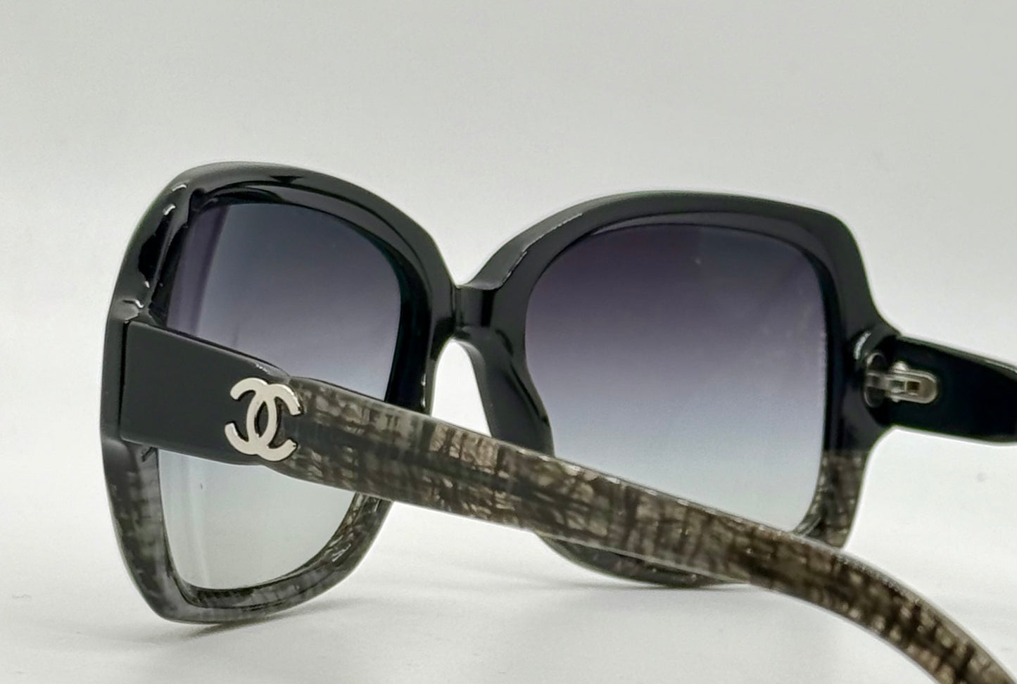 CHANEL 5177 1195/3C Oversized Sunglasses 55-17 Made in Italy Authentic