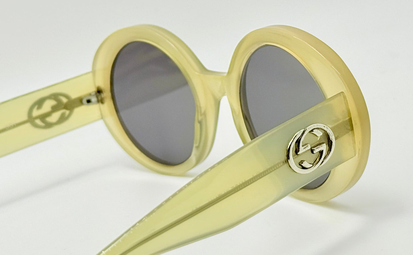 Vintage NOS Gucci GG2410/S 5BY Pale Yellow Round Sunglasses – Iconic 90s Revival