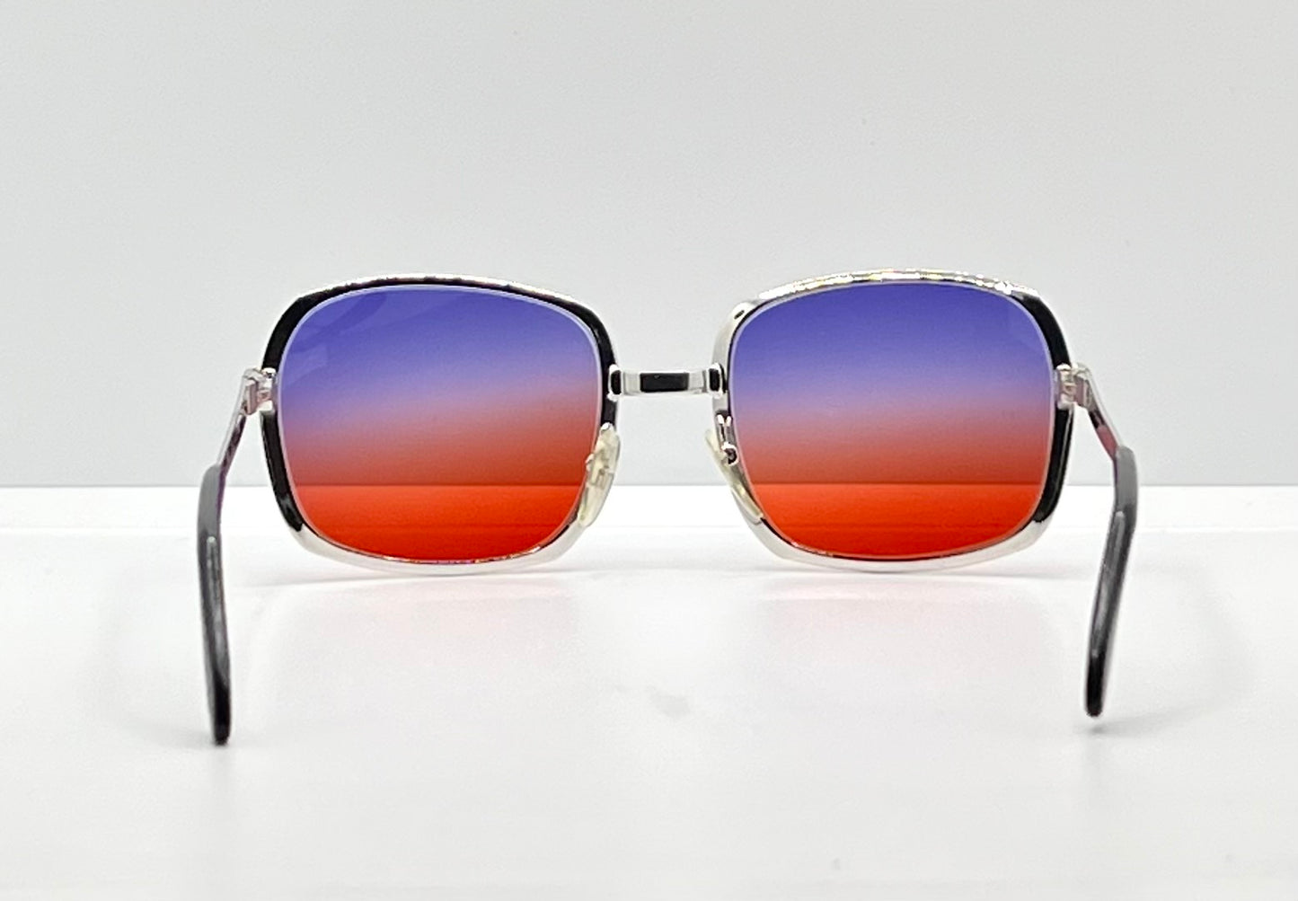 NEOSTYLE Boutique 304 VINTAGE Sunglasses w/New, Custom “Solar Fade” Lenses-Deadstock-Germany