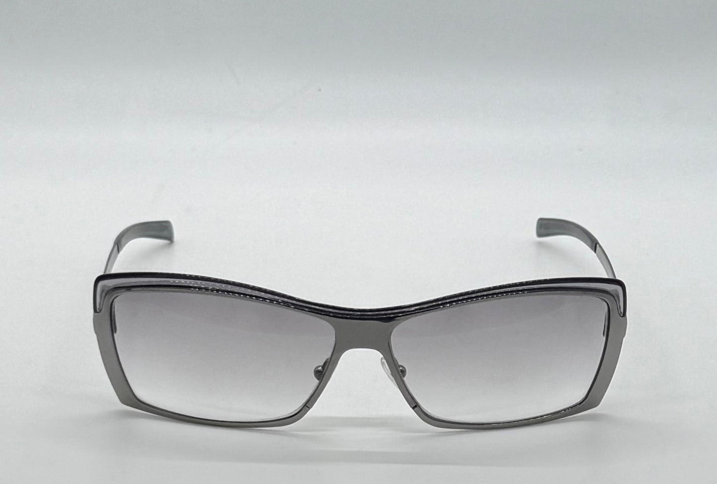 Deadstock Y2K Gucci GG 2688/S Sunglasses – Full Kit – Grey Gradient Lenses