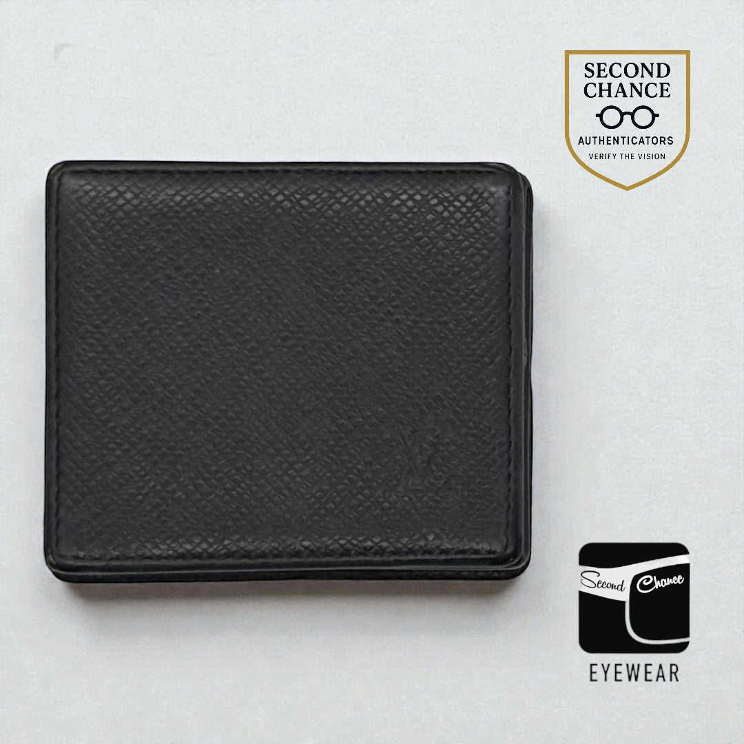 Louis Vuitton Taiga Coin Purse Black Snap VINTAGE Wallet-France