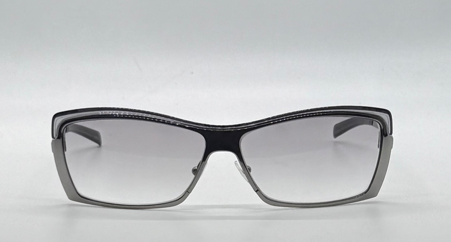 Deadstock Y2K Gucci GG 2688/S Sunglasses – Full Kit – Grey Gradient Lenses