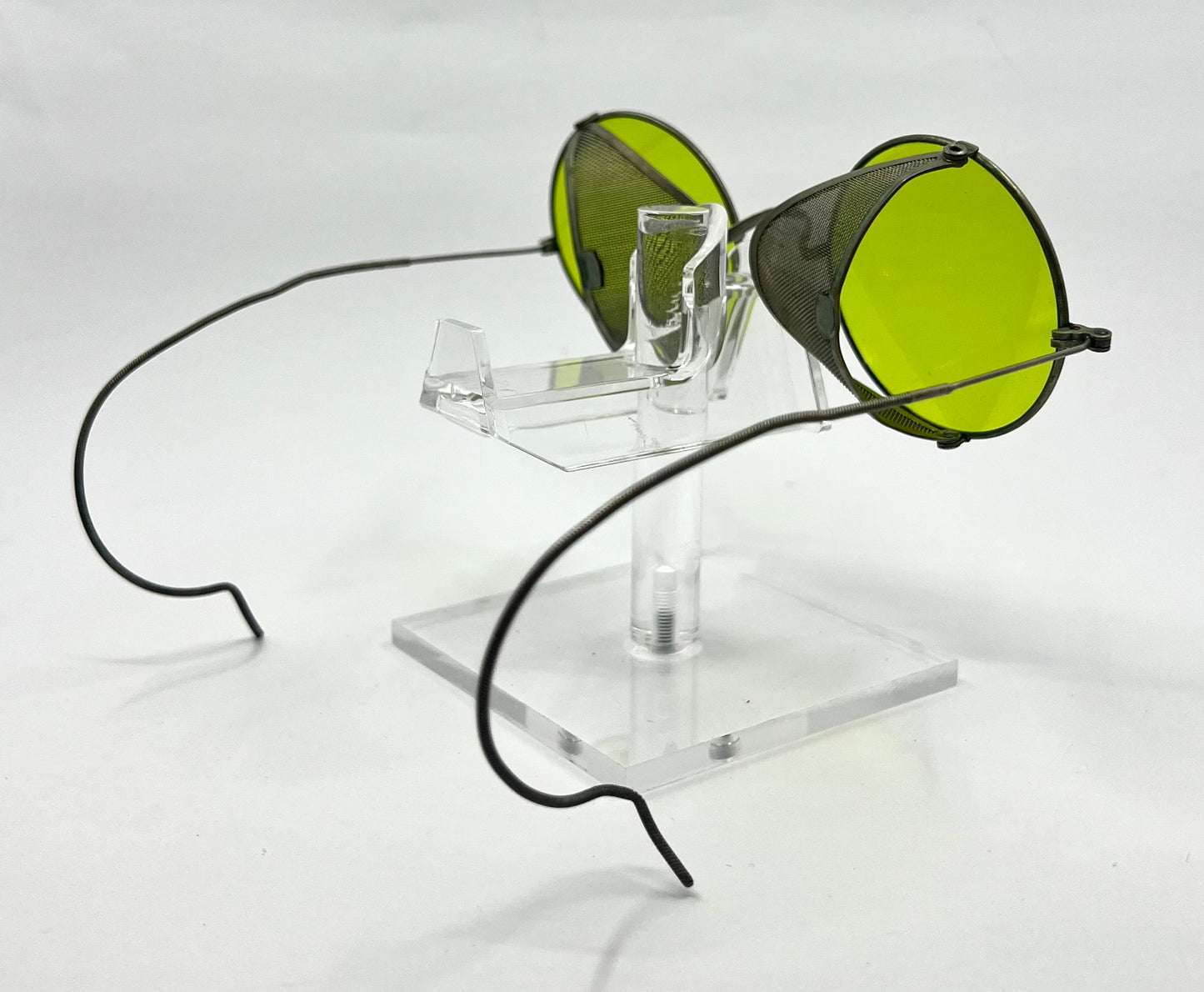 Industrial / Glacier ANTIQUE Spectacles – Green Lenses with Mesh Side Shields – c.1900
