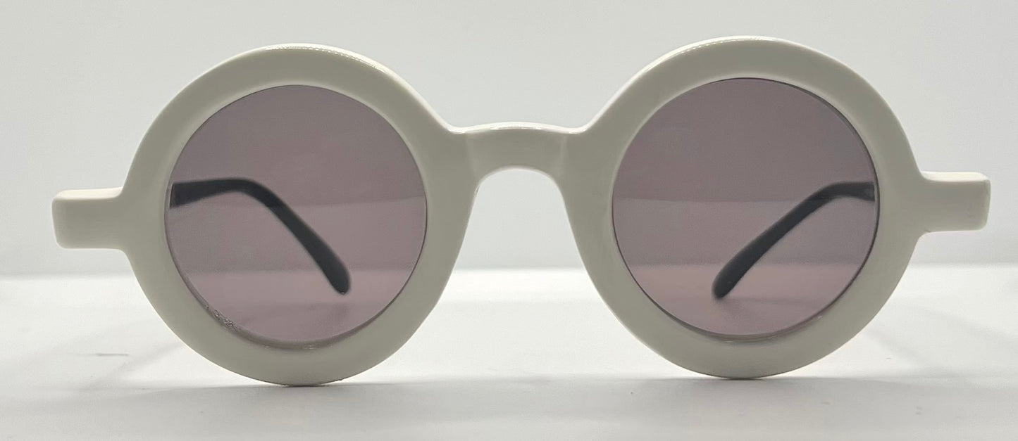 A.J. Morgan White Round Sunglasses Made in Italy – Pre-Owned, Iconic Mod Look