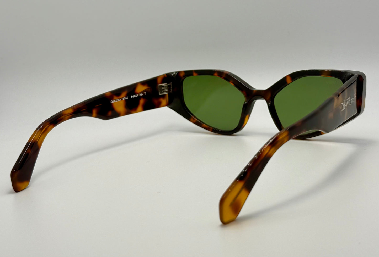 Brand New Off-White™ OERI063 6055 Sunglasses – Tortoise Frame with Green Lenses